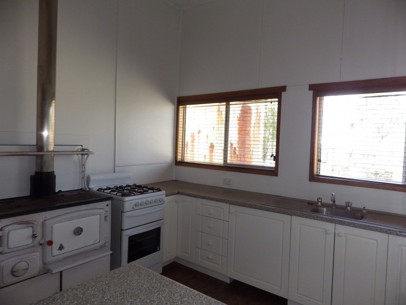 28 Feather Street, Roma QLD 4455