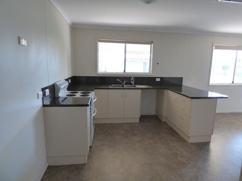 12 Luff Street, Roma QLD 4455