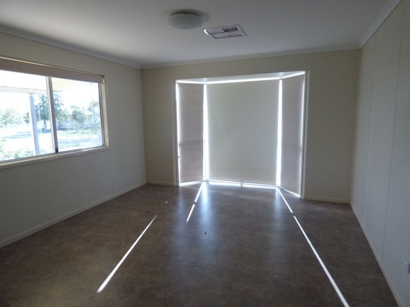 12 Luff Street, Roma QLD 4455