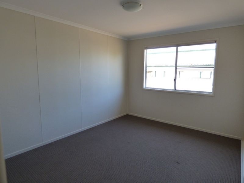 12 Luff Street, Roma QLD 4455