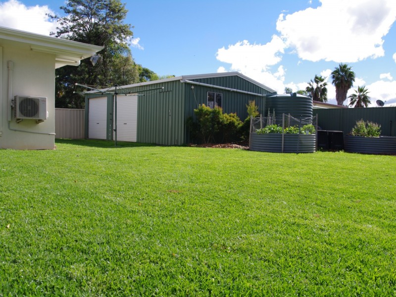 19 Alexander Avenue, Roma QLD 4455