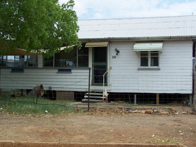 38 May Street, Wallumbilla QLD 4428