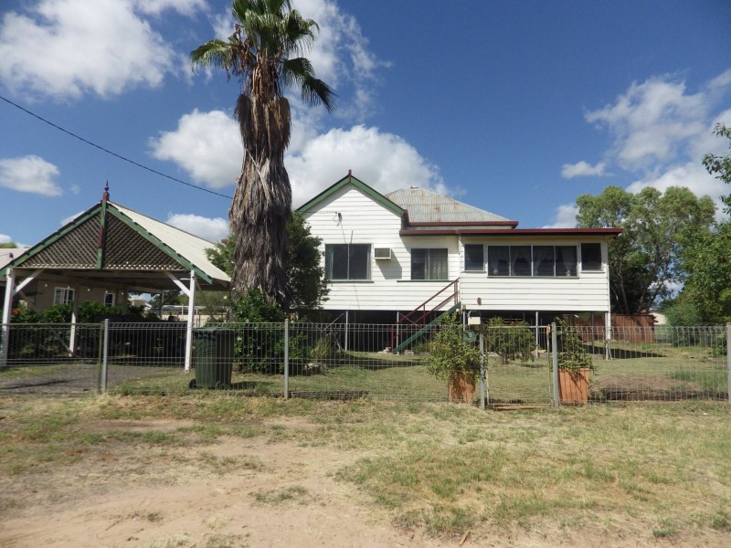 6 Conroy Street, Roma QLD 4455