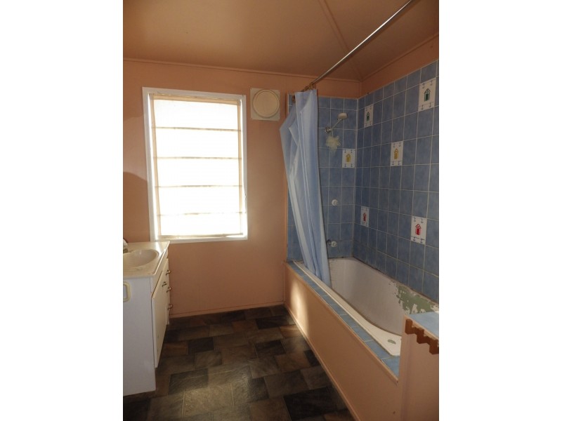 6 Conroy Street, Roma QLD 4455