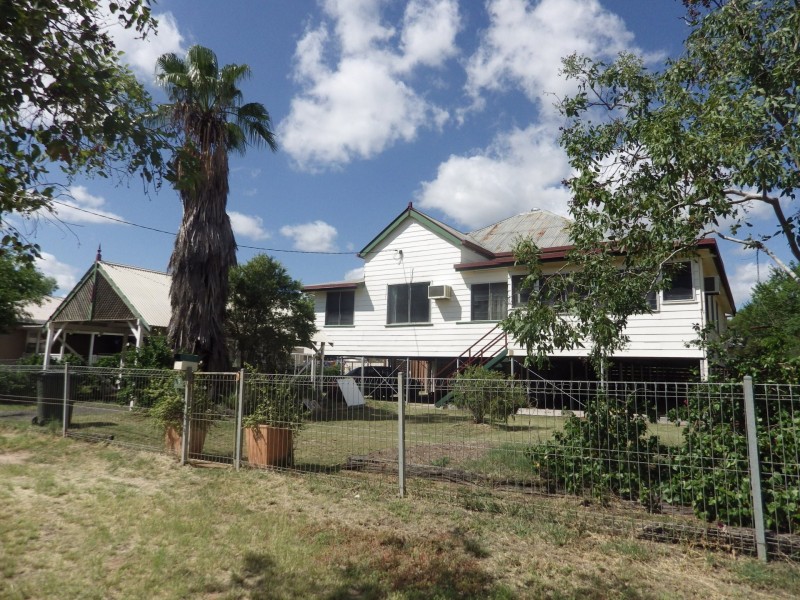 6 Conroy Street, Roma QLD 4455