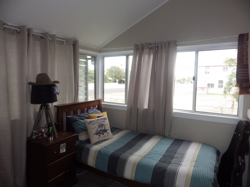 122 Arthur Street, Roma QLD 4455