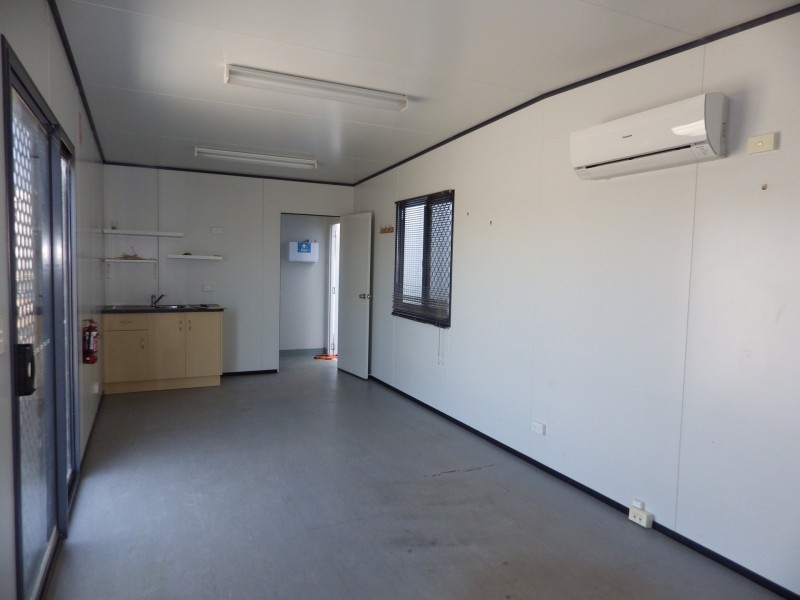 Shed 5, 8- Beaumont Drive, Roma QLD 4455