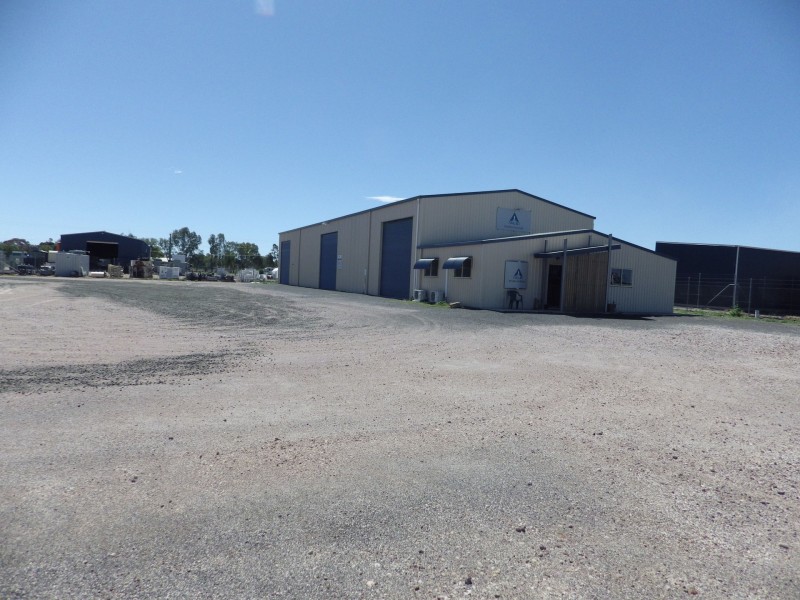 Shed 3, 8- Beaumont Drive, Roma QLD 4455