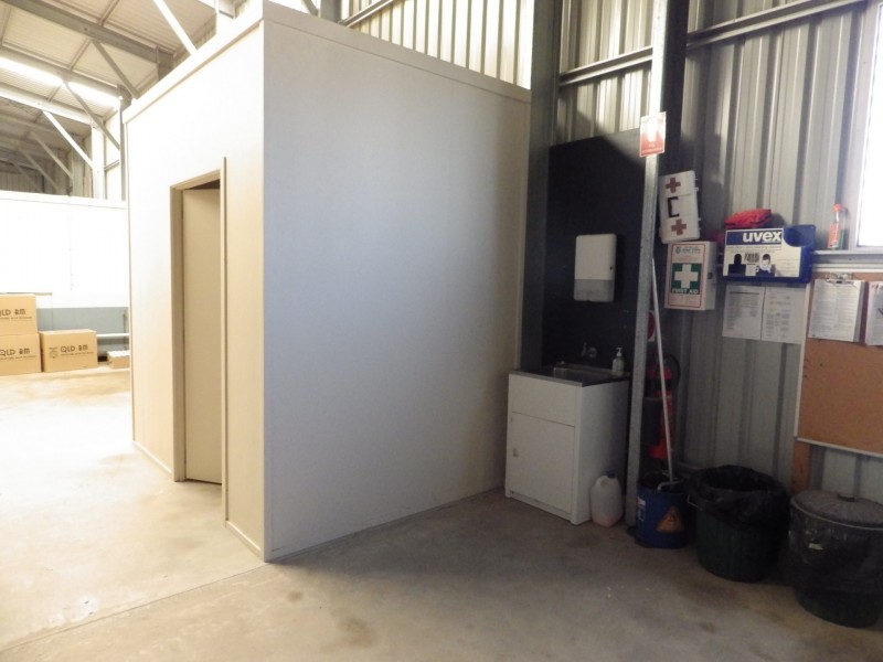 Shed 3, 8- Beaumont Drive, Roma QLD 4455
