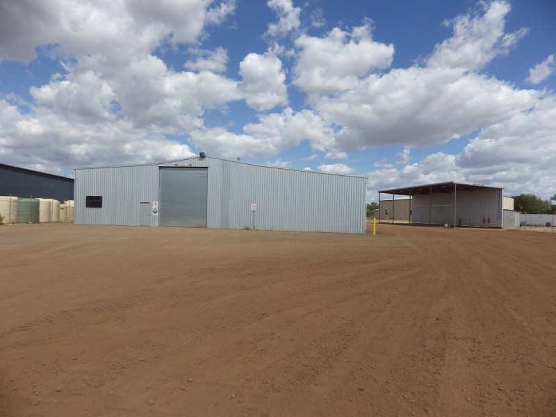 Shed 2, 8- Beaumont Drive, Roma QLD 4455
