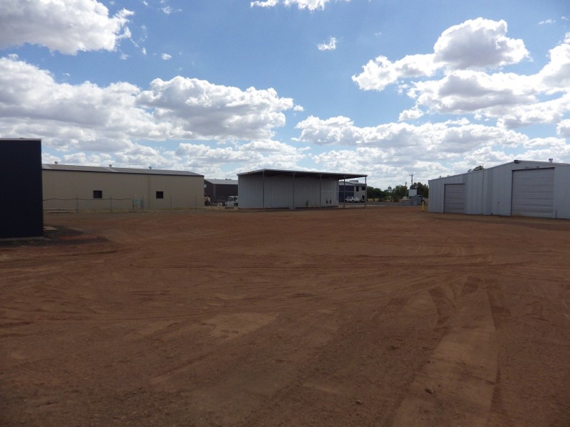 Shed 2, 8- Beaumont Drive, Roma QLD 4455