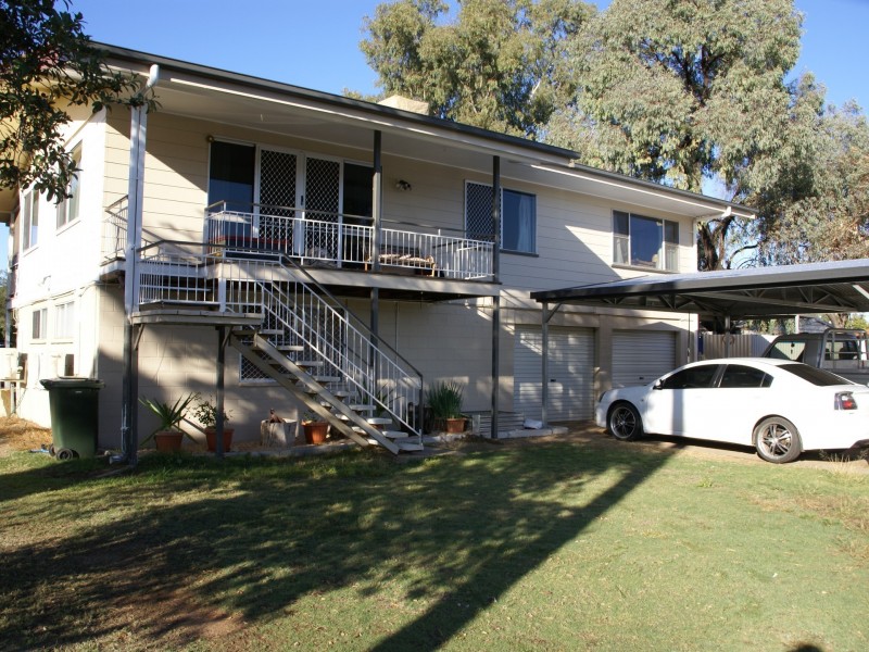 12 Taylor Street, Roma QLD 4455