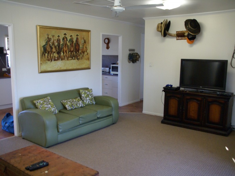 12 Taylor Street, Roma QLD 4455
