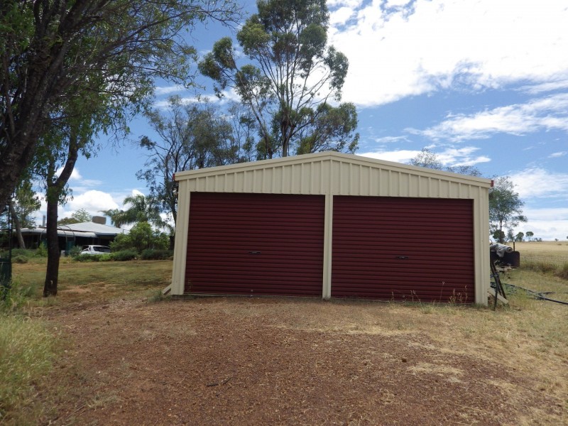 64 Roslyn Drive, Roma QLD 4455