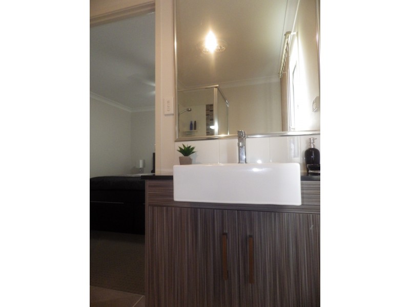 19 Lomandra Avenue, Roma QLD 4455