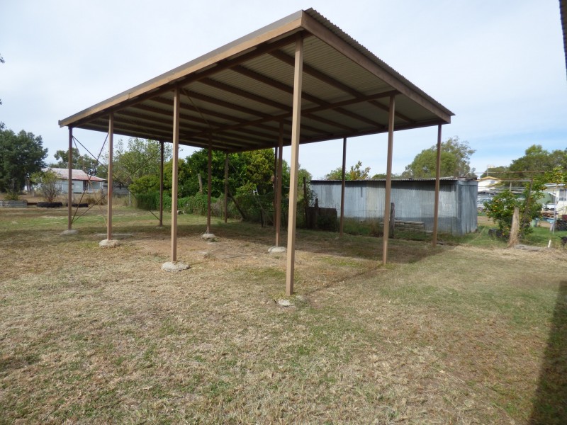 9 Coronation Street, Injune QLD 4454