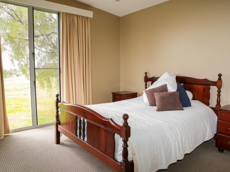 17 Camerons Lane, Roma QLD 4455