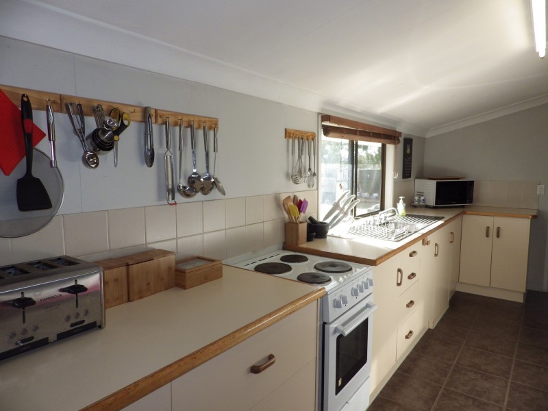 6 Northern Road, Roma QLD 4455