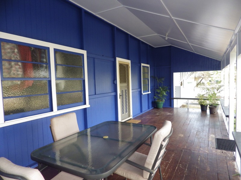 6 Northern Road, Roma QLD 4455