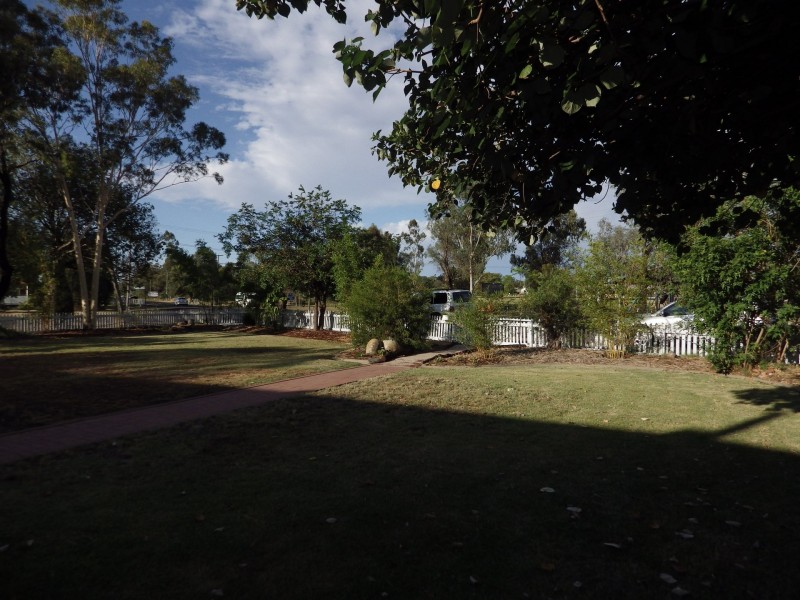 6 Northern Road, Roma QLD 4455