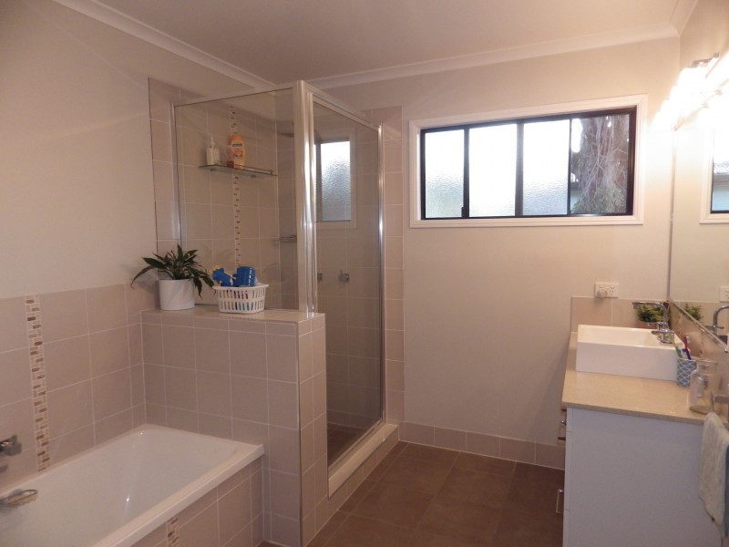 16 Powell Street, Roma QLD 4455