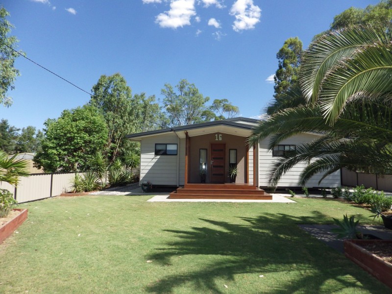 16 Powell Street, Roma QLD 4455