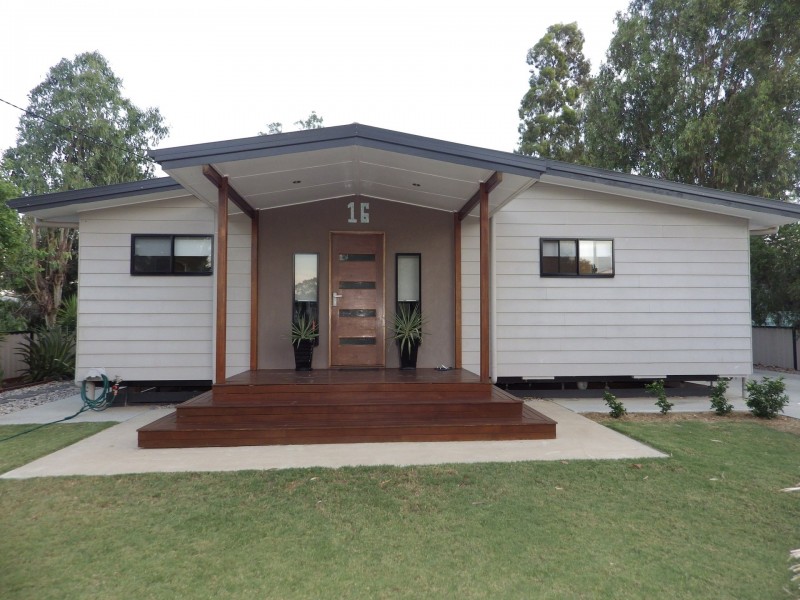 16 Powell Street, Roma QLD 4455