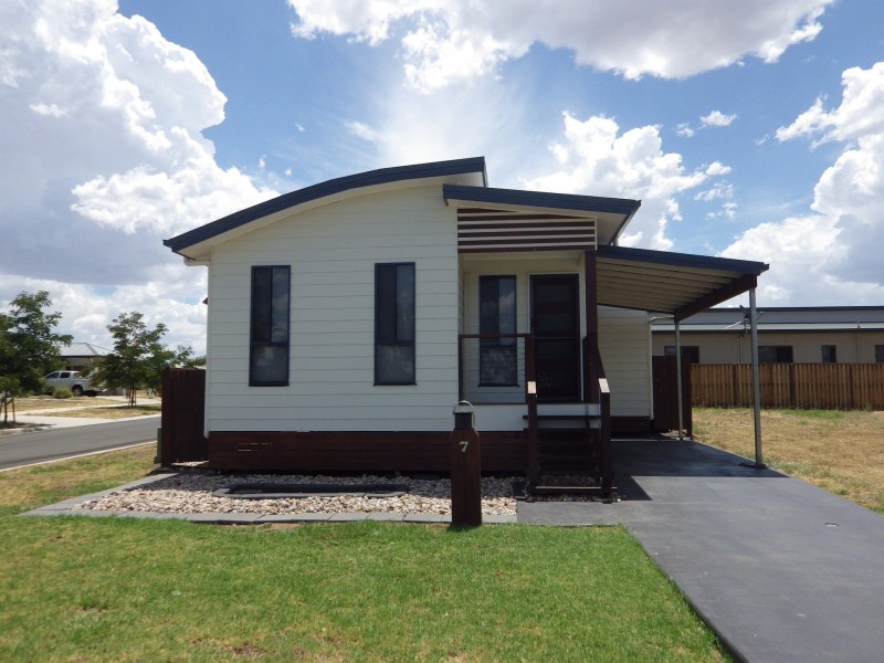 7 Acacia Court, Roma QLD 4455