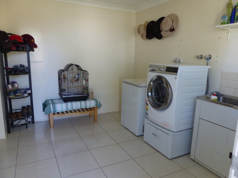 38 Carlyon Street, Mitchell QLD 4465