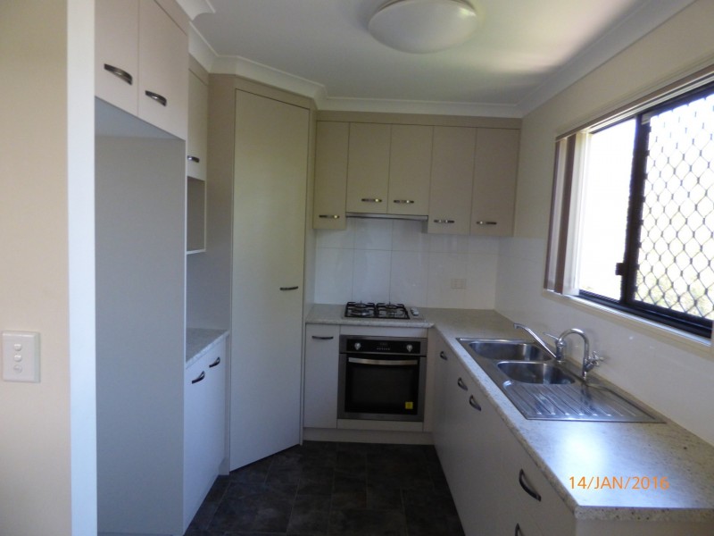 2/30 Wright Street, Roma QLD 4455