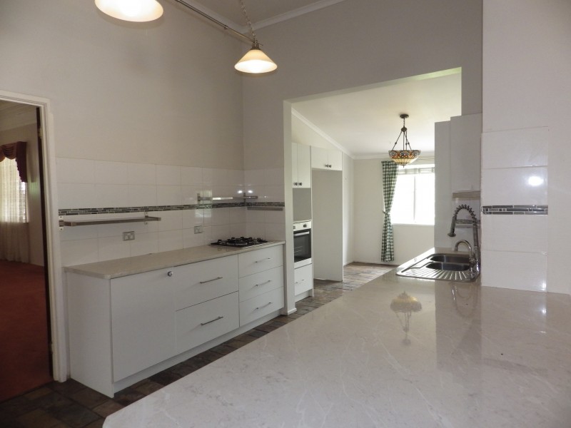 5 Arthur Street, Roma QLD 4455