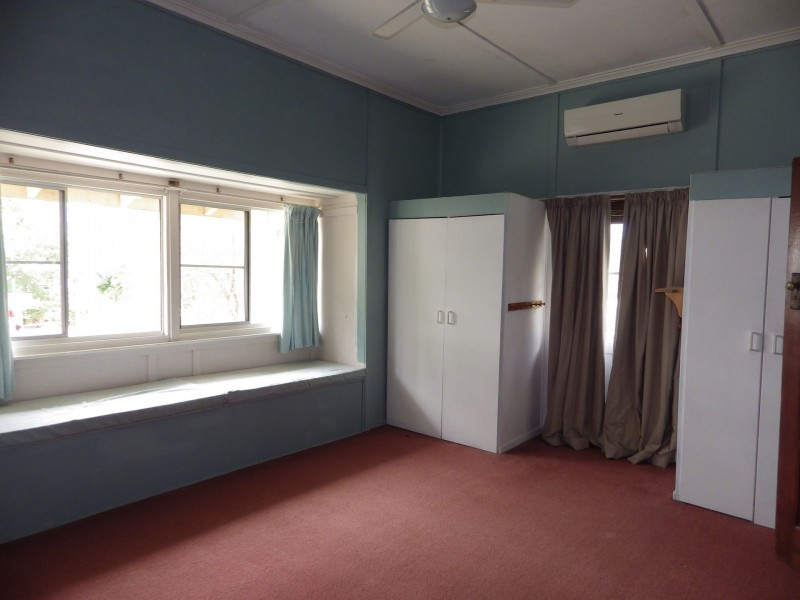 5 Arthur Street, Roma QLD 4455