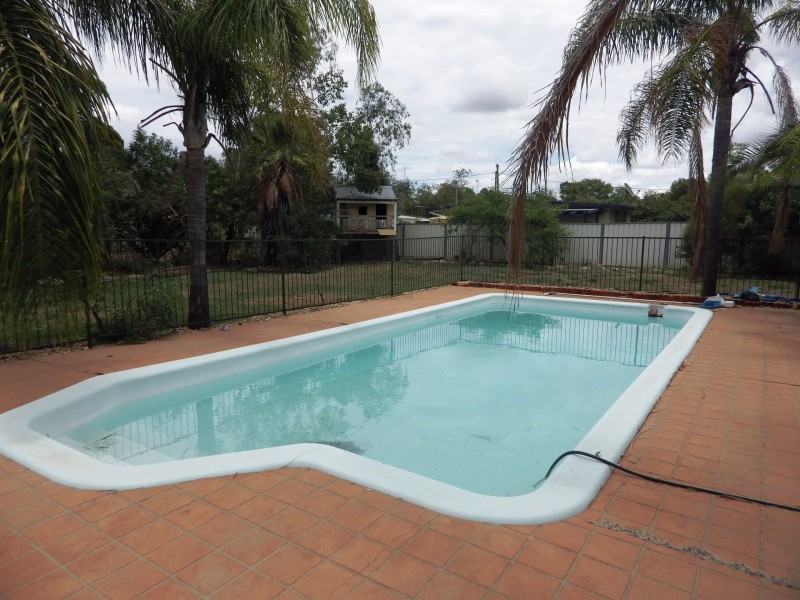 5 Arthur Street, Roma QLD 4455