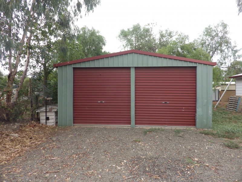 5 Arthur Street, Roma QLD 4455