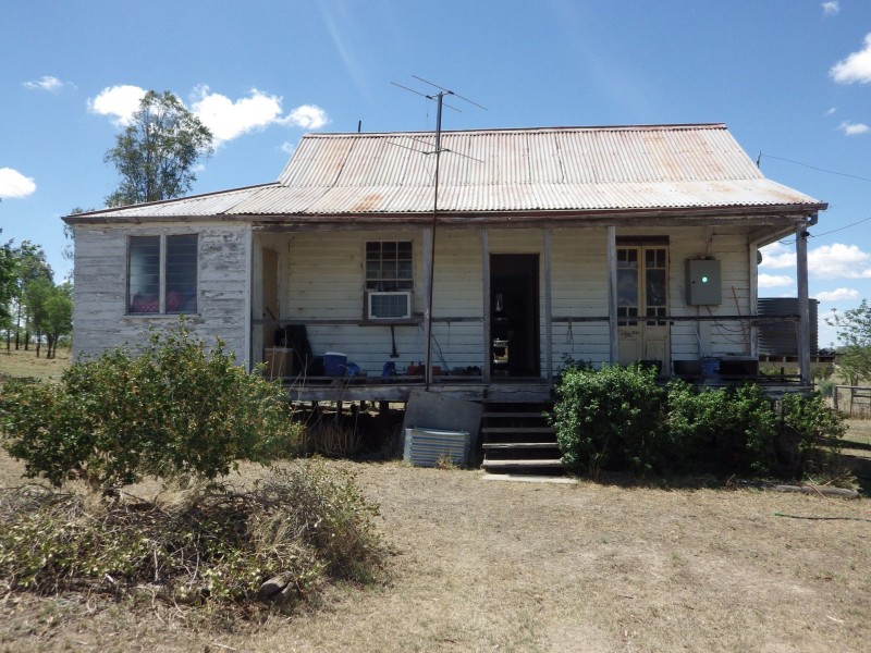 302 Gerhardts Lane, Roma QLD 4455