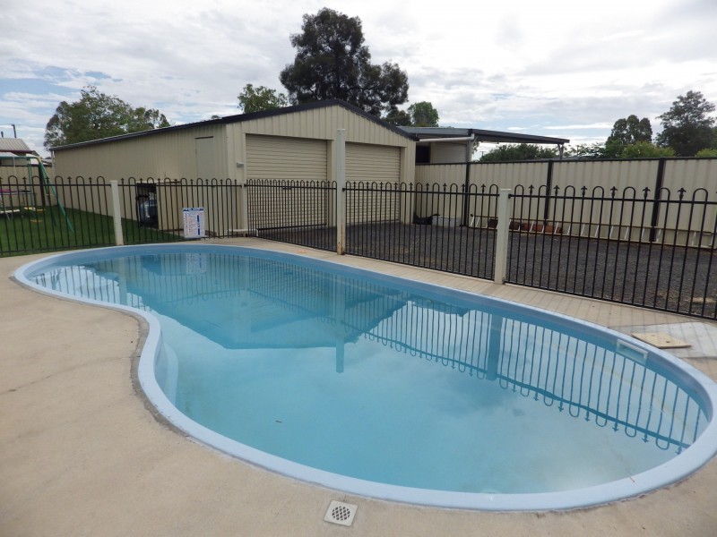 52 Raglan Street, Roma QLD 4455