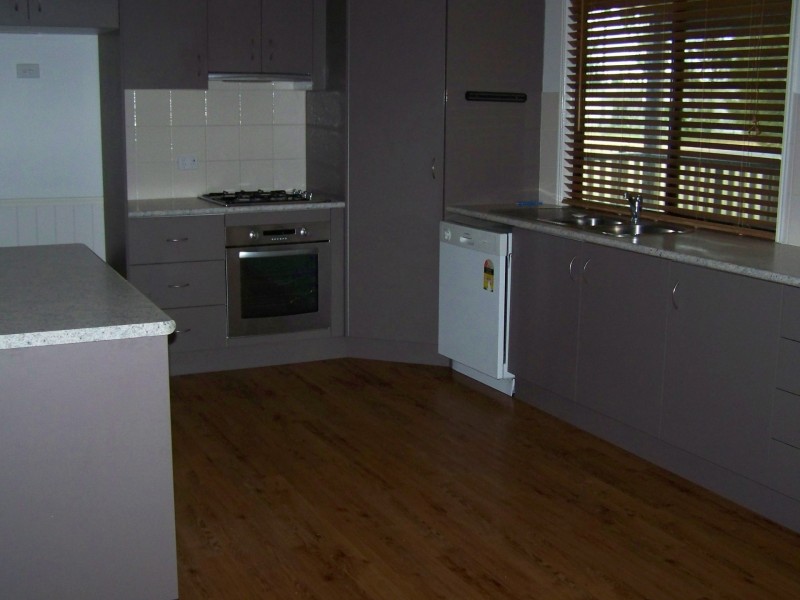 52 Raglan Street, Roma QLD 4455