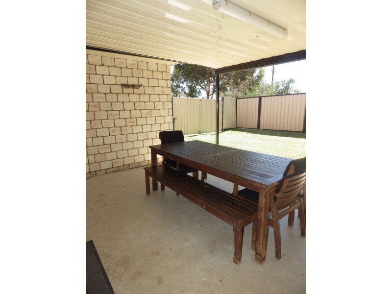 124 Bowen Street, Roma QLD 4455