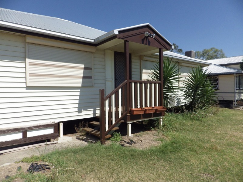 75 Hawthorne Street, Roma QLD 4455