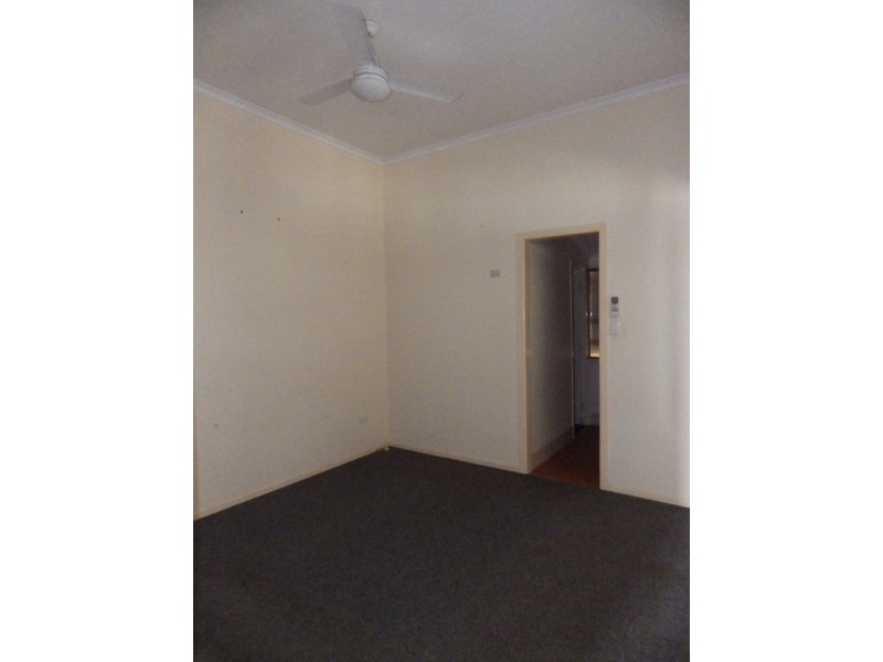 75 Hawthorne Street, Roma QLD 4455