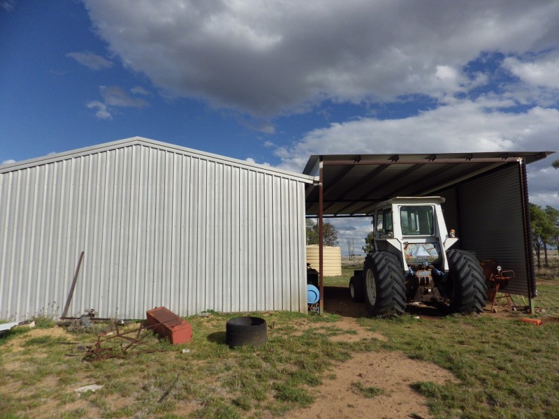 1253 Carnarvon Highway, Roma QLD 4455