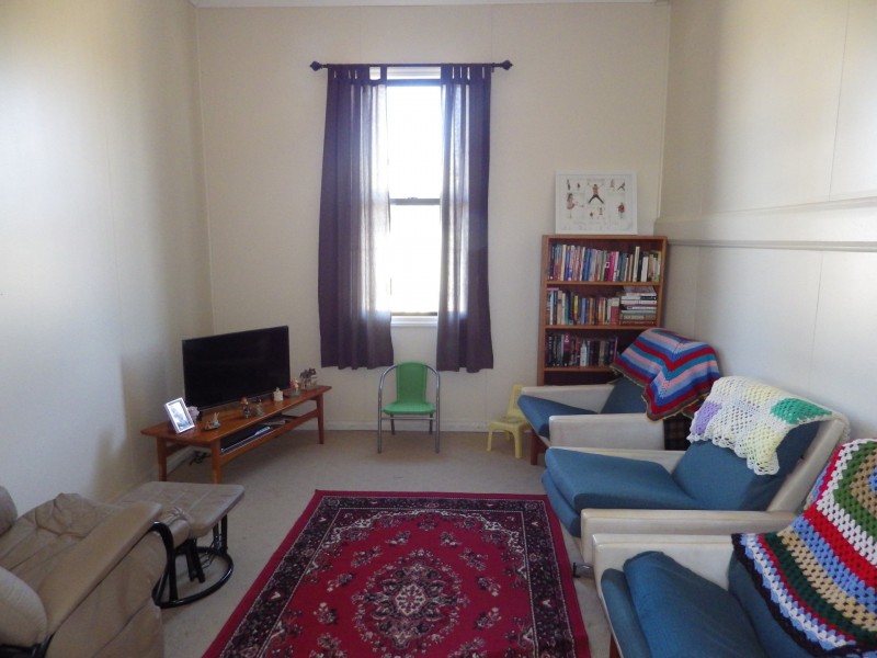 60 Feather Street, Roma QLD 4455