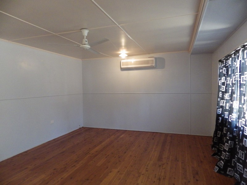 4 Howard Street, Roma QLD 4455