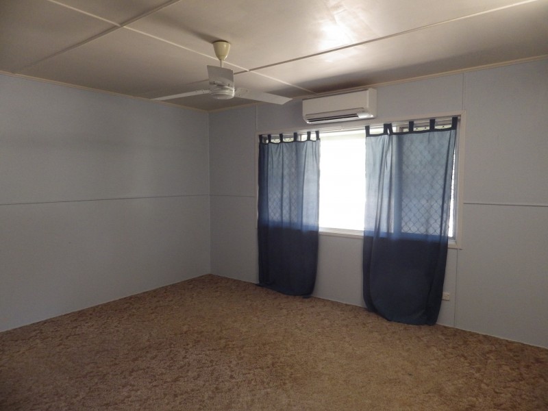 4 Howard Street, Roma QLD 4455