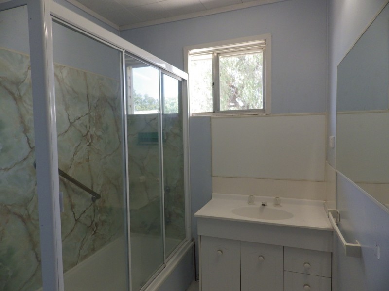 4 Howard Street, Roma QLD 4455