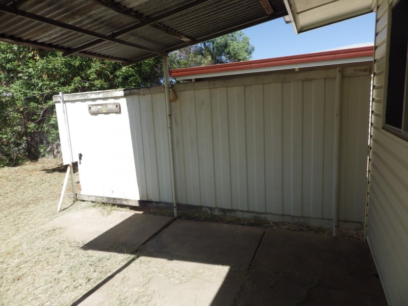 4 Howard Street, Roma QLD 4455