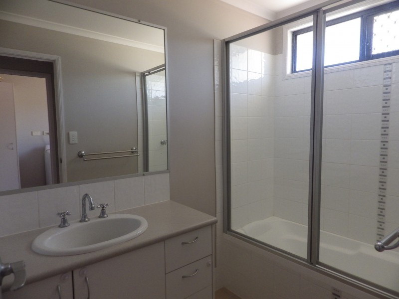 16 River Street, Mitchell QLD 4465