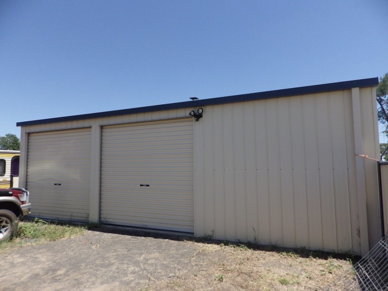 16 River Street, Mitchell QLD 4465