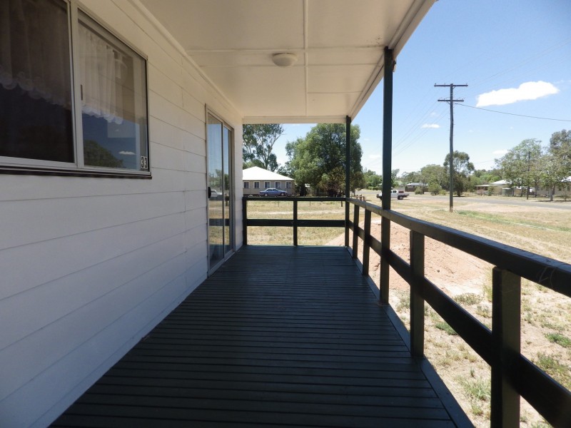 33 Edinburgh Street, Mitchell QLD 4465