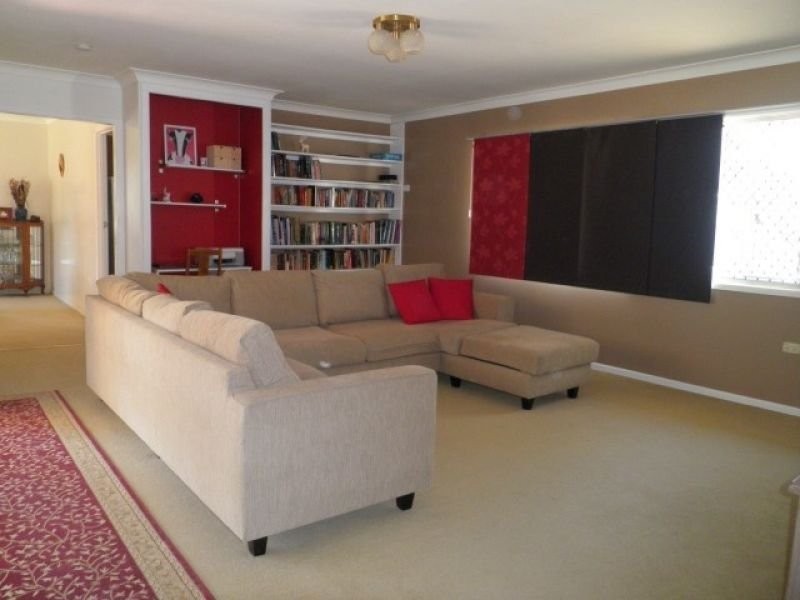 6 Howard Street, Roma QLD 4455